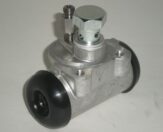 Rear wheel brake cylinder