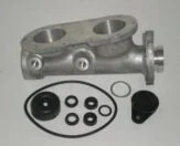 Body brake master cylinder with seals (19 mm)