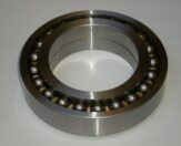 Rear wheel hub bearing